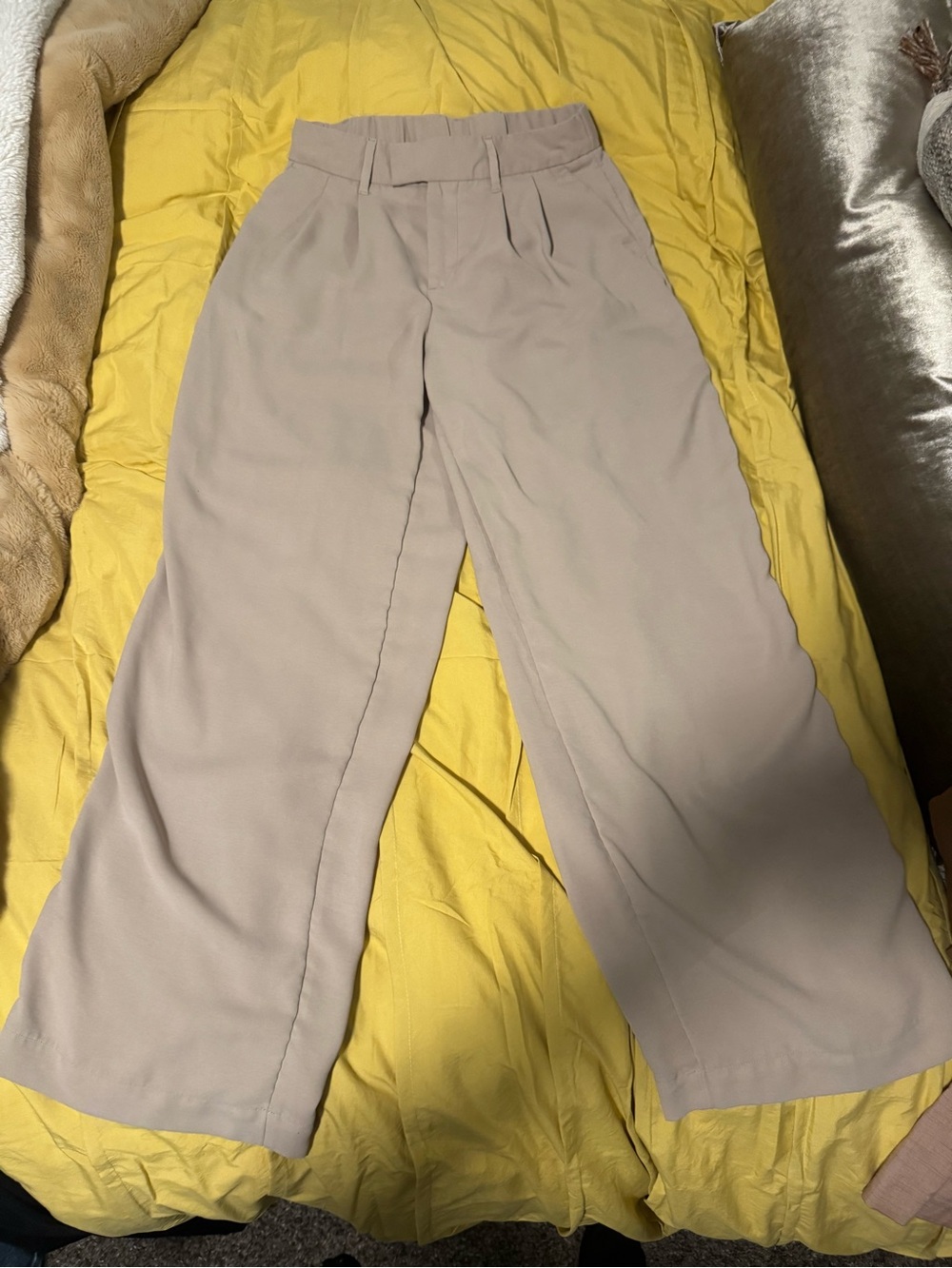 A new day Wide-Leg High-Waist Pants in Taupe